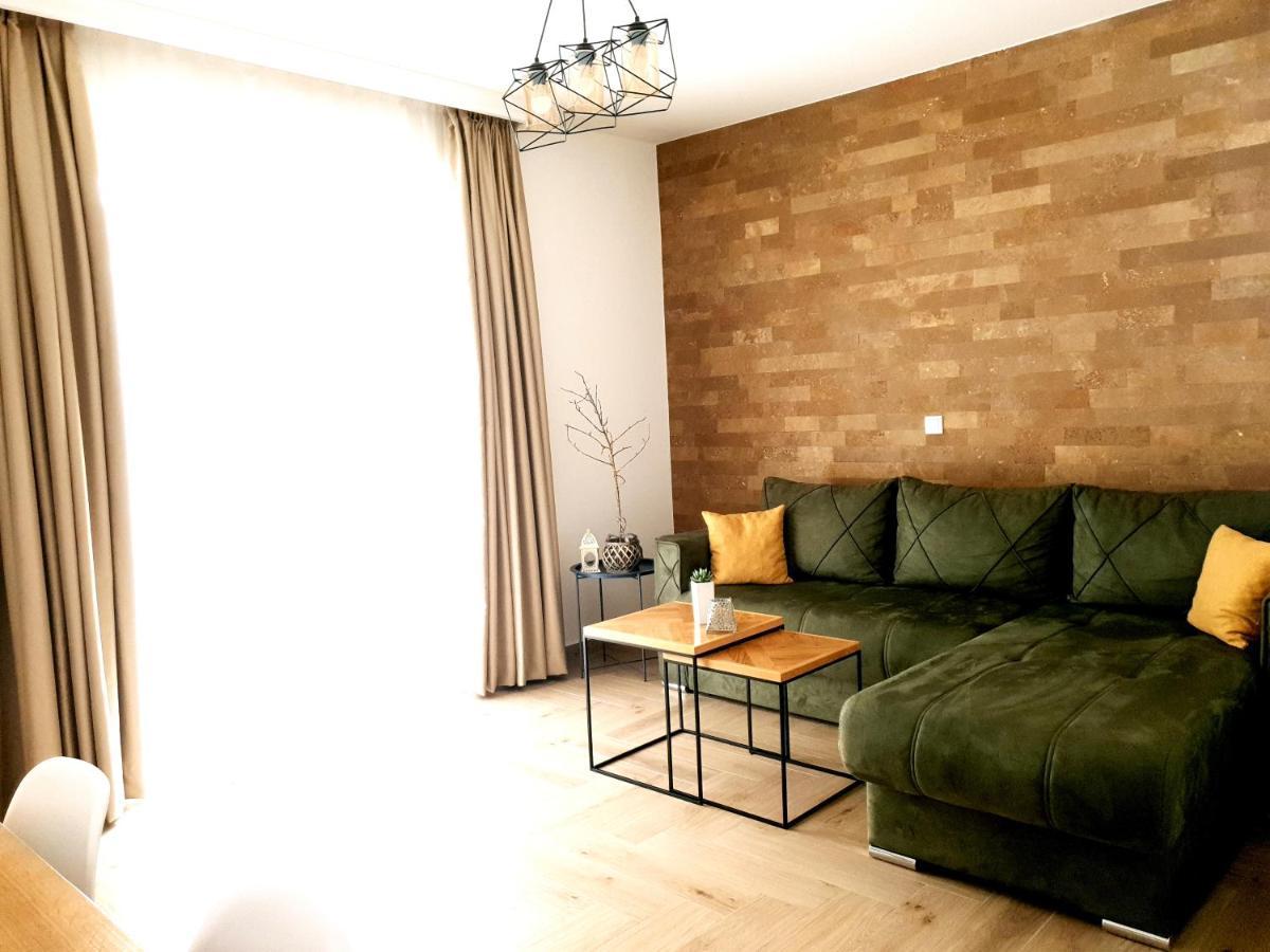 Lacasa Apartments & Restaurant Ulcinj Exterior photo