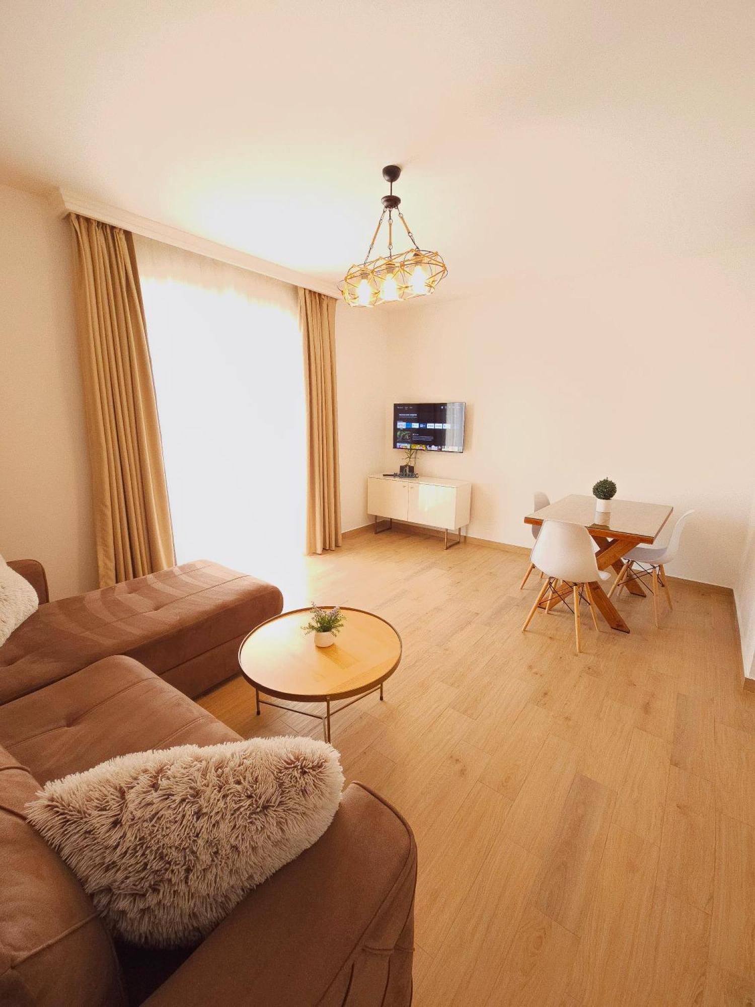 Lacasa Apartments & Restaurant Ulcinj Exterior photo