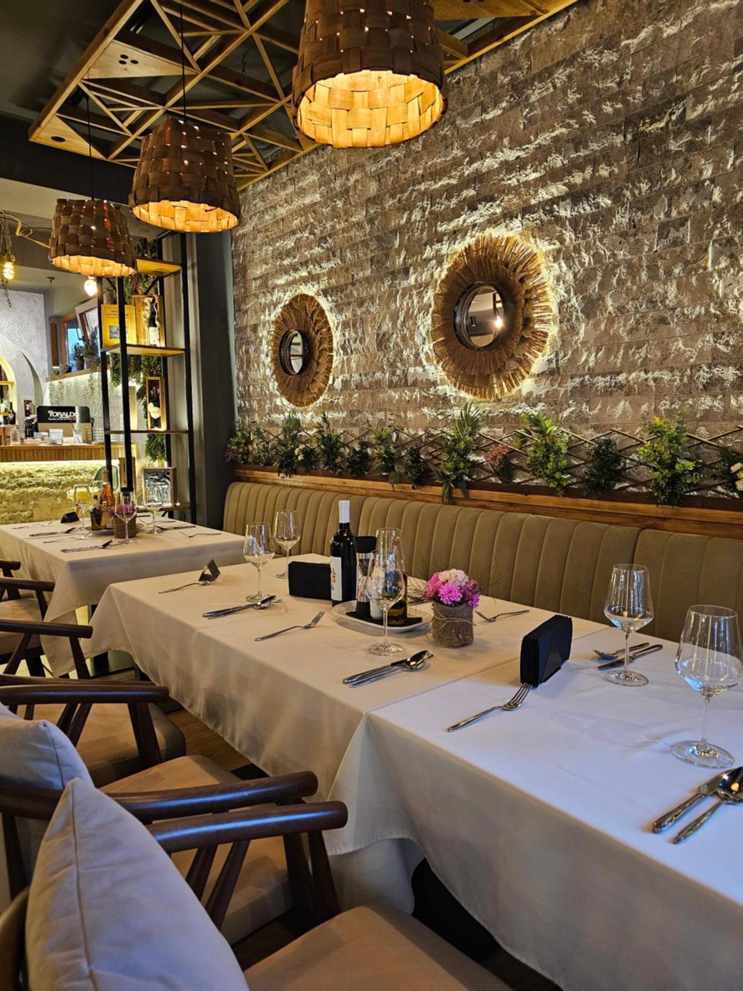 Lacasa Apartments & Restaurant Ulcinj Exterior photo