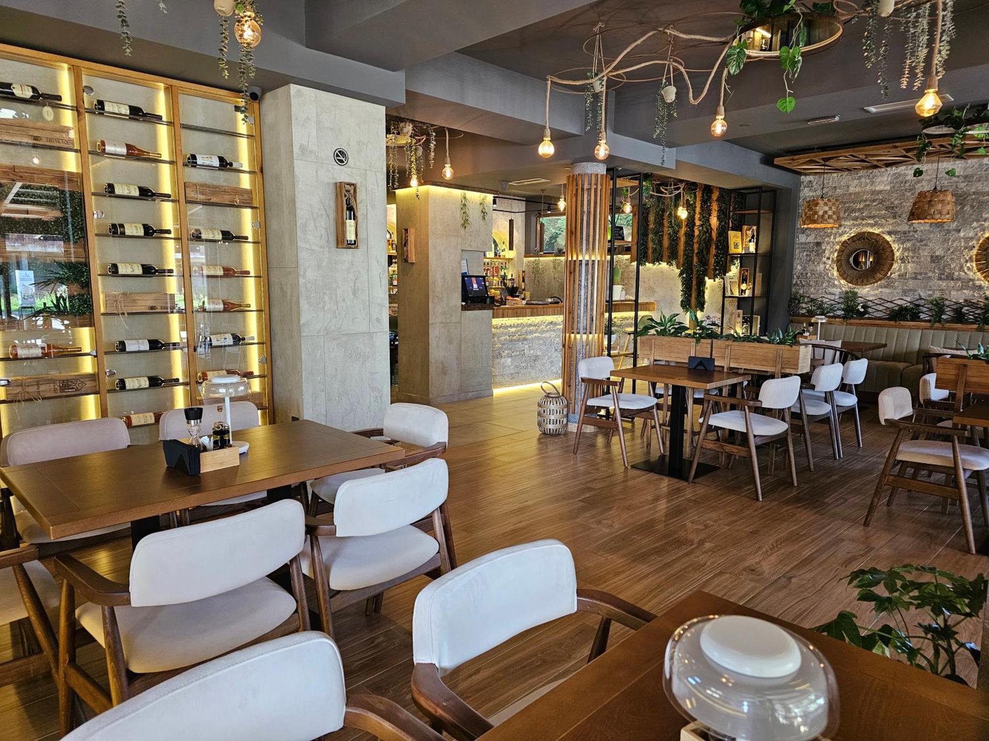 Lacasa Apartments & Restaurant Ulcinj Exterior photo