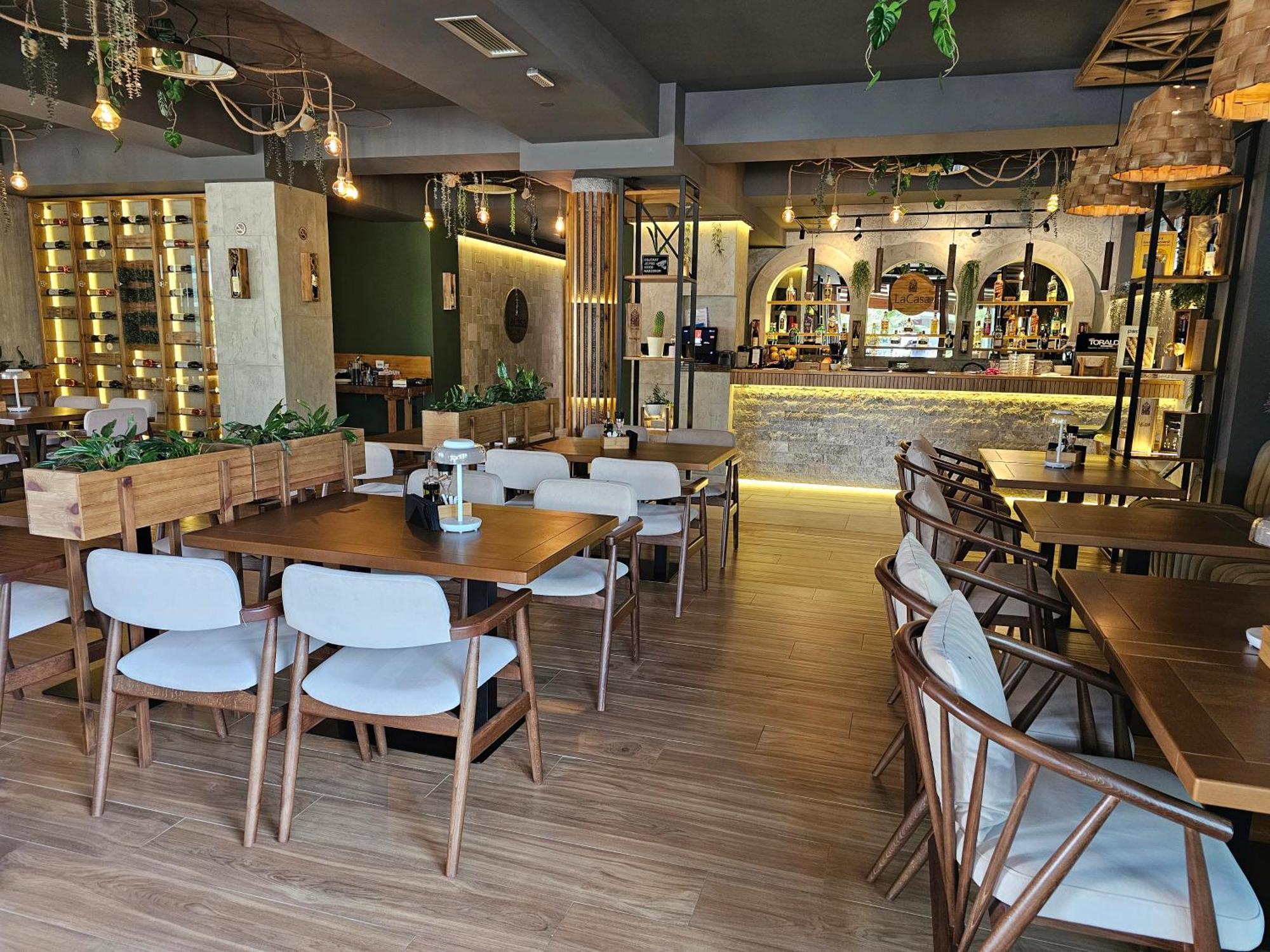 Lacasa Apartments & Restaurant Ulcinj Exterior photo